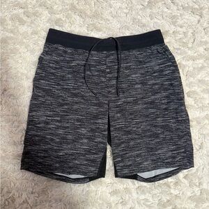 Lululemon Mens THE Short Heather Black and Gray 9”